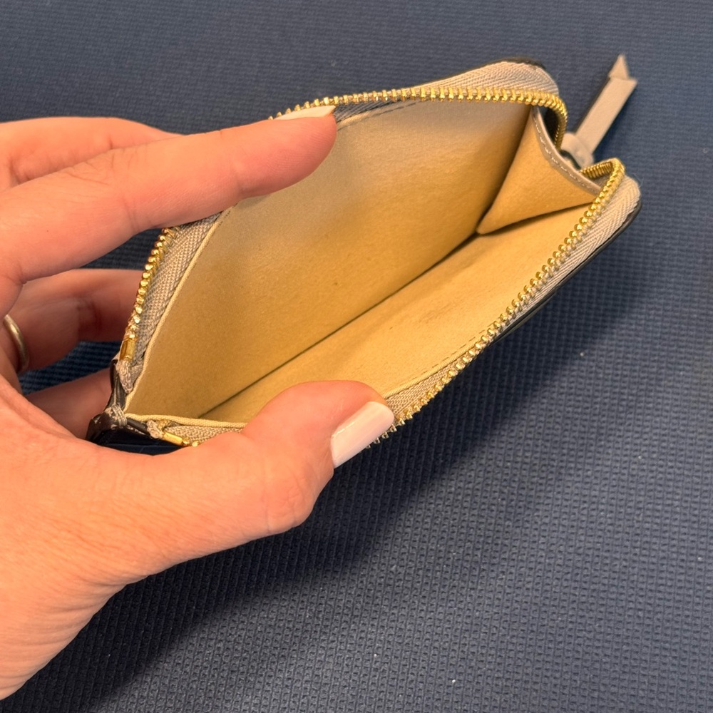Chloe Wallet - Picture 7 of 7